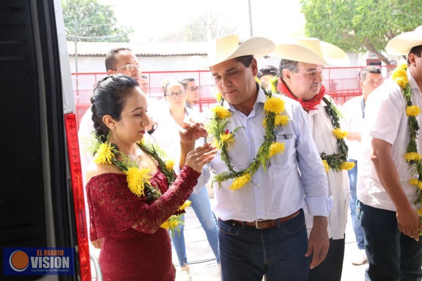 Nocupétaro dejará de ser uno de los municipios con mayor desigualdad: Silvano Aureoles.