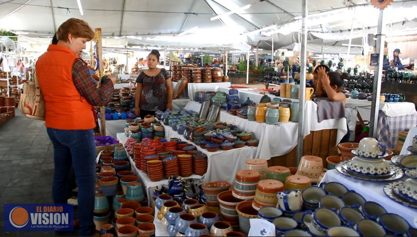 Confían artesanos cerrar Tianguis de Domingo de Ramos con mejores ventas