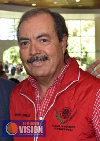 Pasajeros contarán con nuevos beneficios, gracias a la Ley de Aviación Civil: Víctor Silva