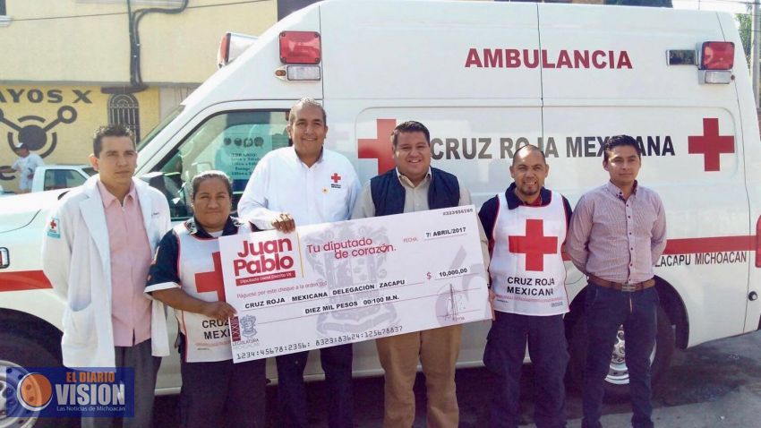 Juan Pablo contribuyó en la colecta de la Cruz Roja Zacapu