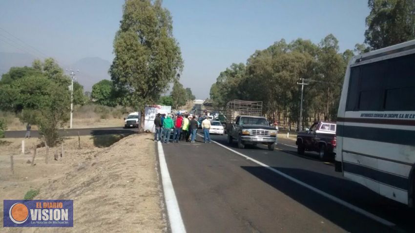 La Mesa de Seguridad Ambiental ofrece mesa de diálogo a aguacateros de Zacapu 