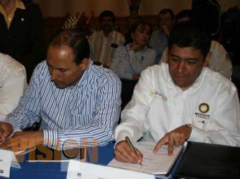 Sí Financia y la Unión de Porcicultores signan convenio por 2 mdp 