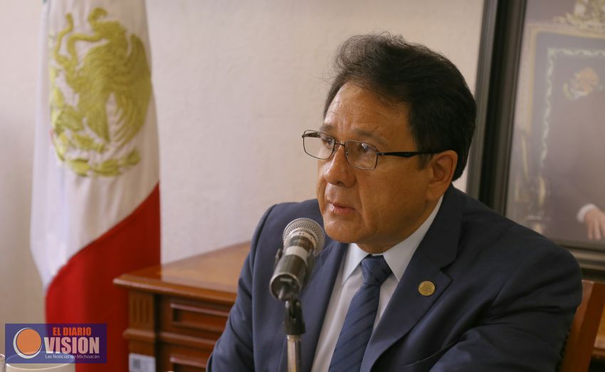 Escucha Salomón Rosales a agentes navieros para dictaminar Leyes comercial marítimo