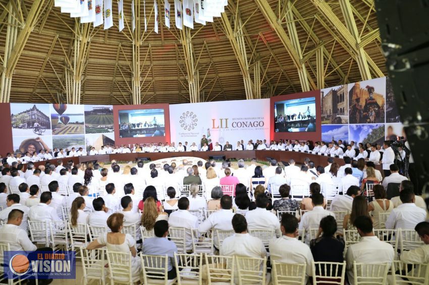 Firma Silvano Aureoles 10 compromisos por la legalidad, la transparencia y la rendición de cuentas