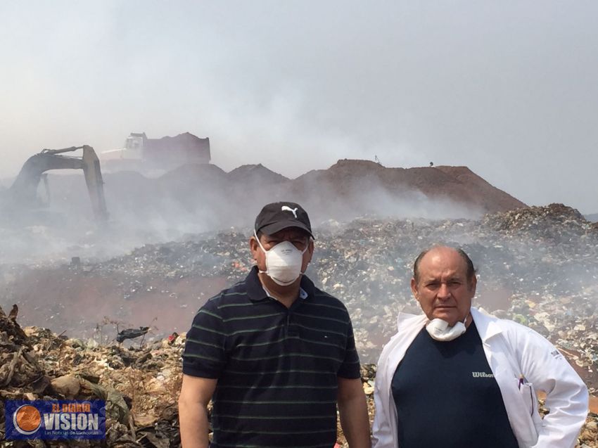 Nuevo incendio en basurero municipal de Uruapan, extinguido en su totalidad