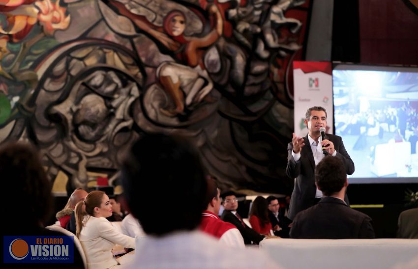 Advierte Enrique Ochoa Reza que Obrador quiere para México lo mismo que Hugo Chávez en Venezuela