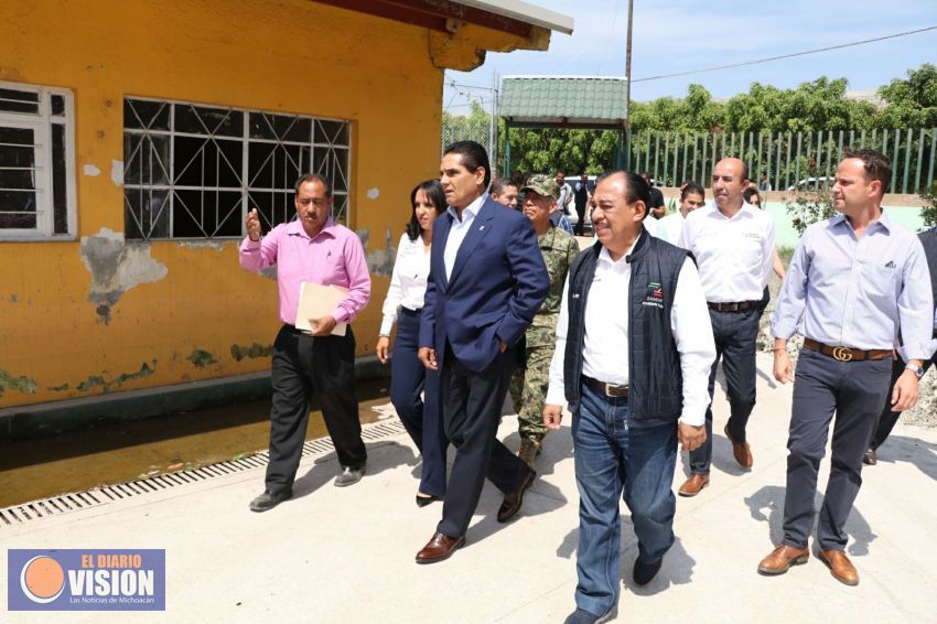 Juntos cuidamos la educación de nuestras niñas y niños: Silvano Aureoles 