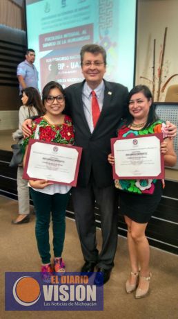 Tesis de alumnas de Psicología gana tercer lugar en concurso nacional del CNEIP