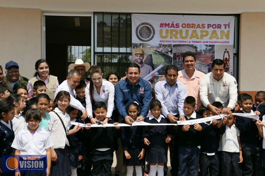 Con obras, Víctor Manríquez responde a la confianza de la sociedad uruapense