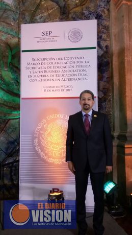 Oportunidad para que alumnos de la UMSNH se capaciten en empresas de los Estados Unidos  