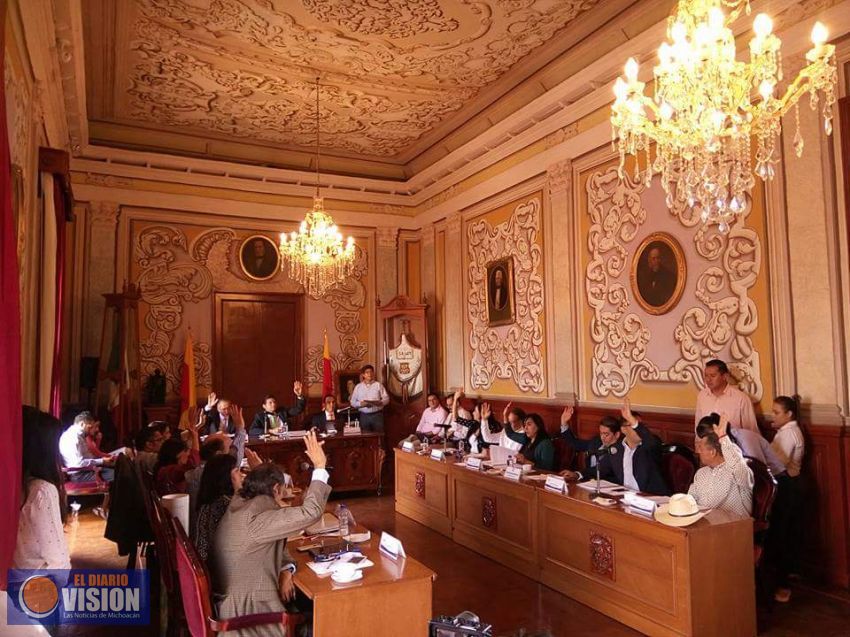 Lázaro Medina presenta Iniciativa para entregar Presea Conmemorativa a personas con discapacidad 