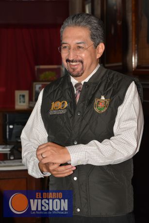 Agradece Medardo Serna a nombre de la Casa de Hidalgo, distinción del Cabildo Moreliano