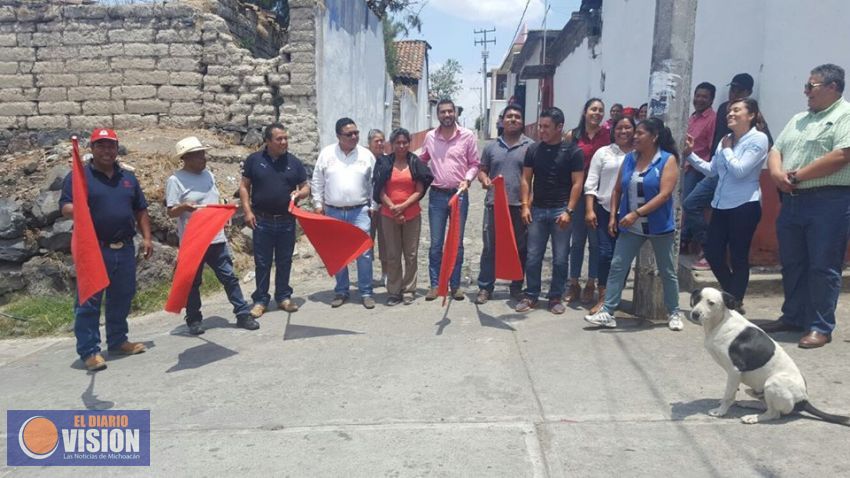 Arranca obra de pavimentación en la comunidad de Arocutin, Erongarícuaro
