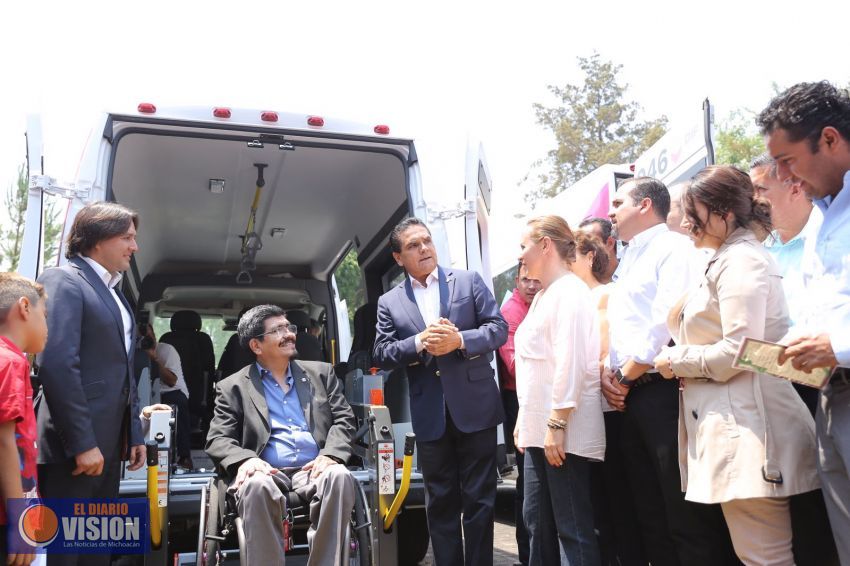 Fortalece Gobernador atención a grupos vulnerables