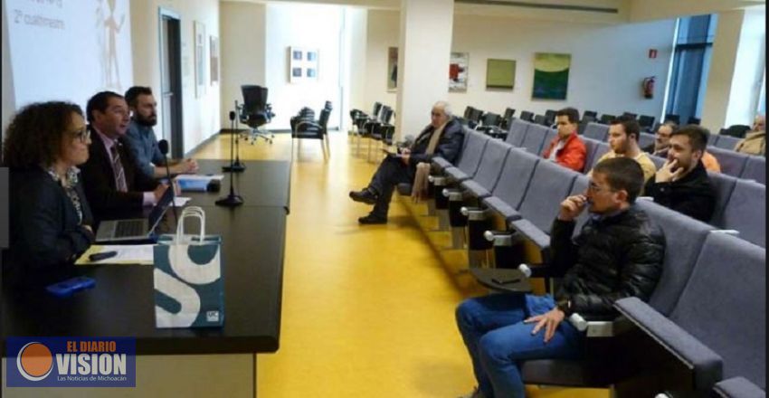 Diplomado en formación de tutores, en la Facultad de Derecho de la UMSNH