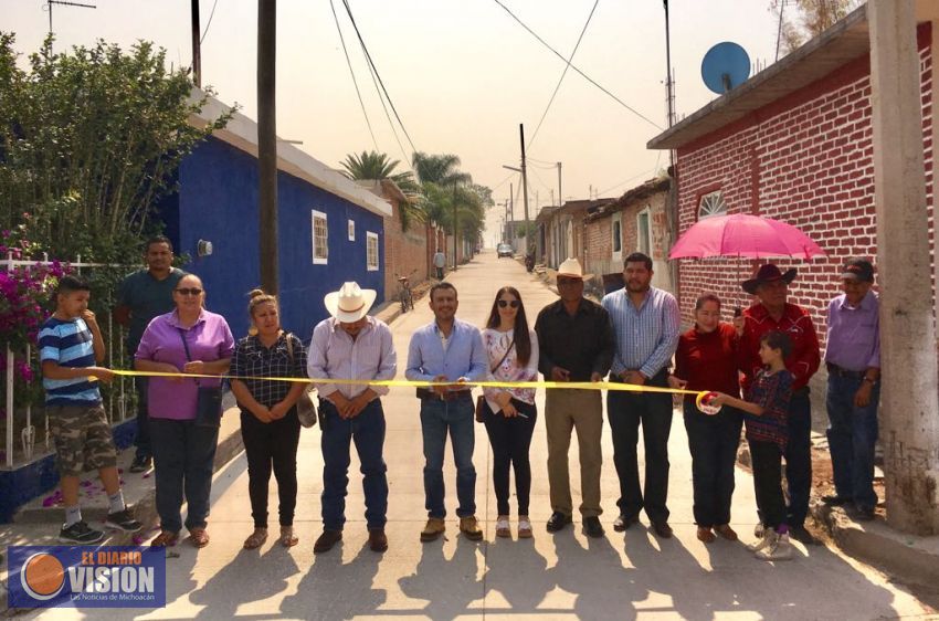 Inaugura Fidel obras de beneficio social en Penjamillo