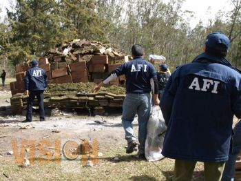 Asegura Ejército, armas, tres camionetas y droga