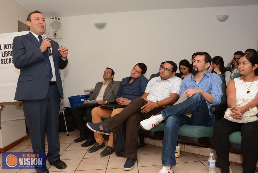 Héctor Chávez y José Antonio Fraga, nuevos directores de Derecho y Letras, respectivamente  