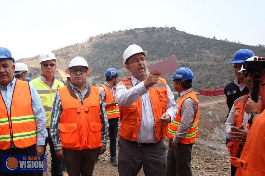 Ejecuta SCT obras en beneficio de intercambio comercial con EU: Florentino Coalla