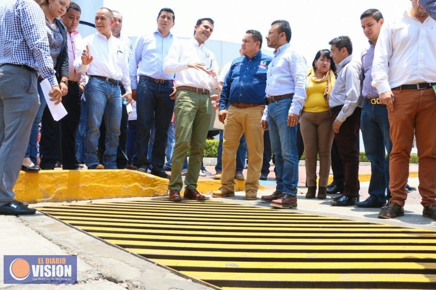 Entregan Víctor Manríquez primera etapa del Colector Pluvial
