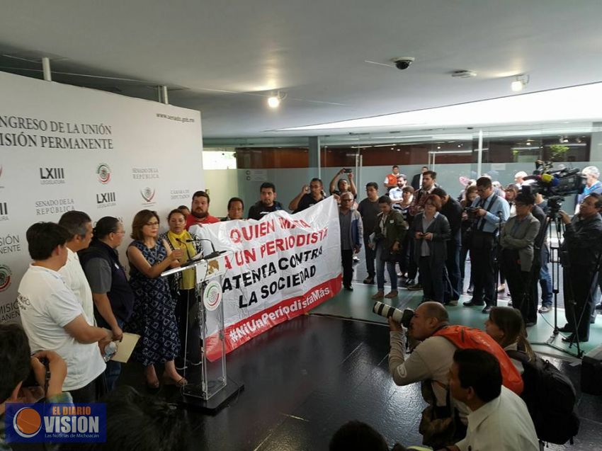 Periodistas de Michoacán y familiares piden a legisladores sumarse para localizar a Salvador Adame 