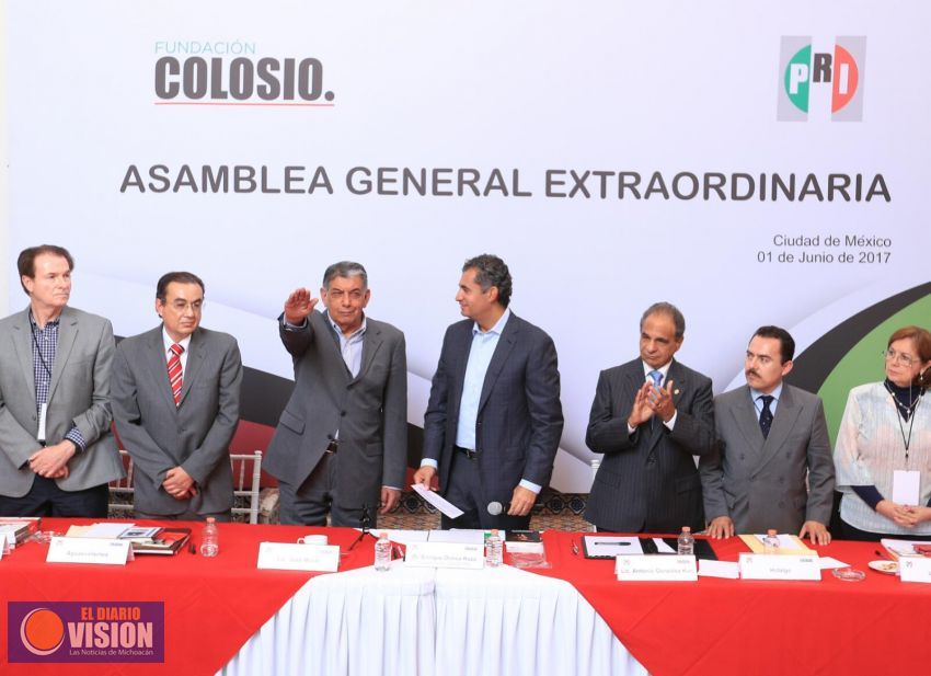 Rinde protesta José Murat como presidente de la Fundación Colosio