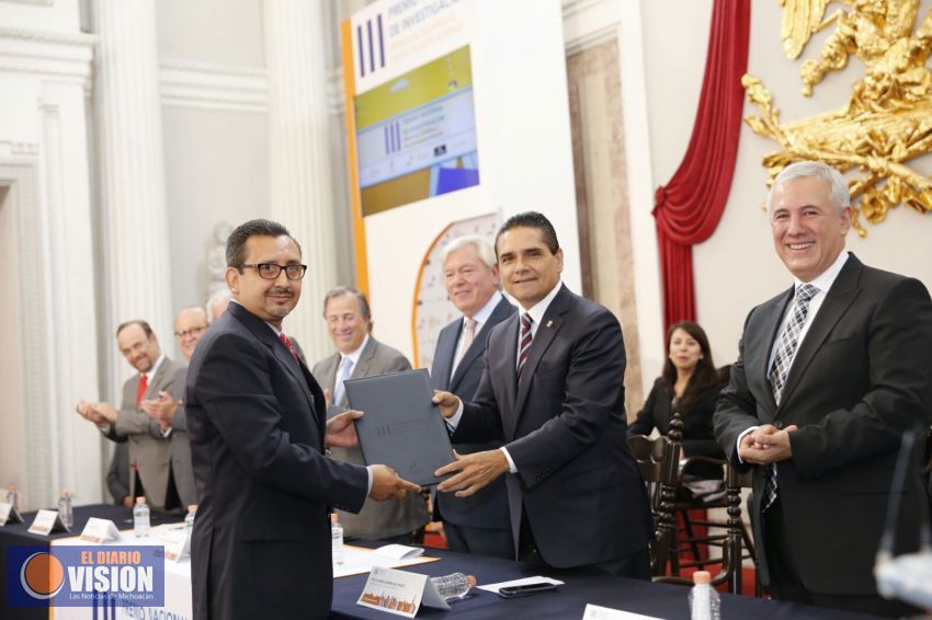 Michoacán, con potencial para la investigación: Silvano Aureoles 