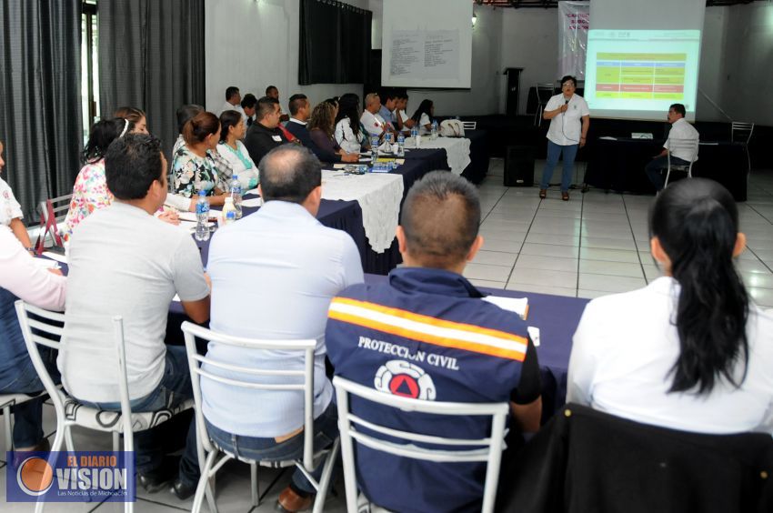 Capacitan a personal de sistemas DIF para instalación de Centros de Acopio