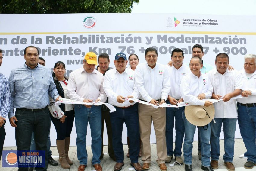 Sumando esfuerzos sabremos salir adelante en beneficio de los uruapenses: Víctor Manríquez 