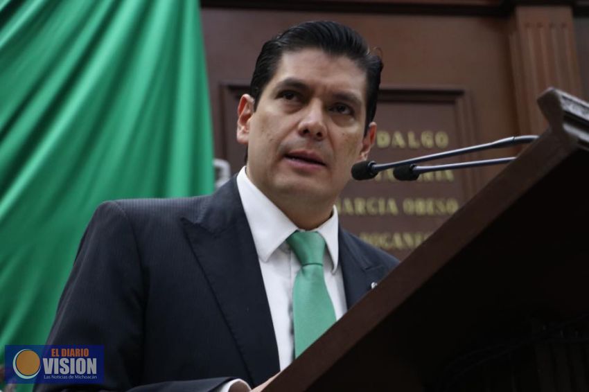 P resenta Ernesto Núñez Ley de imagen institucional para el Estado de Michoacán.