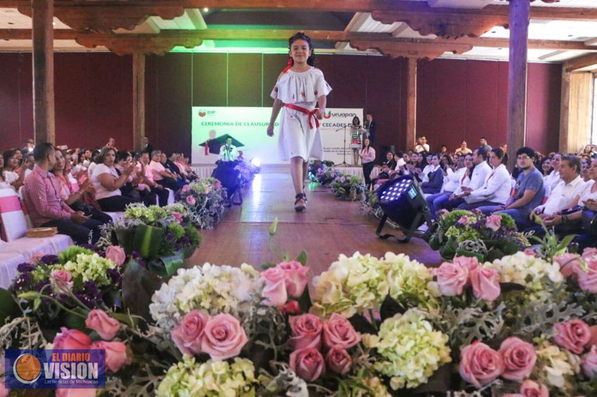 Clausura de academias y Cecades del DIF Uruapan