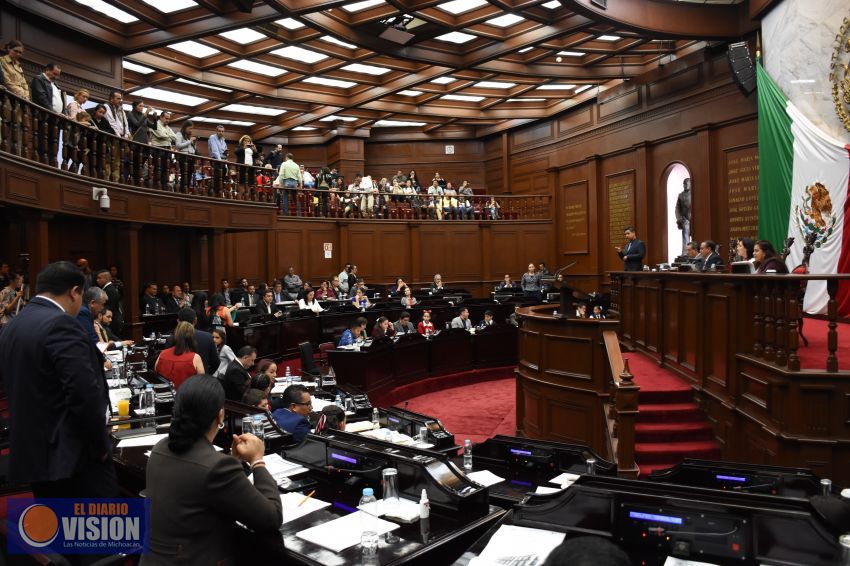 Aprueban  la extinción y/o fusión de 4 dependencias y 11 organismos públicos en el estado