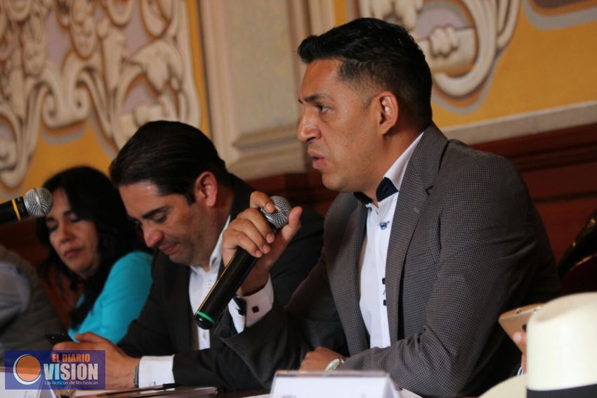 Pide Regidor Osvaldo se aclare la inhabilitación de Roberto Valenzuela.  
