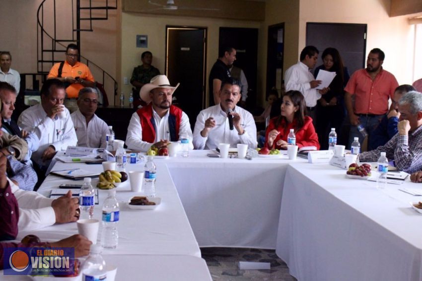 Tacambarenses exigen defender el derecho al medio ambiente