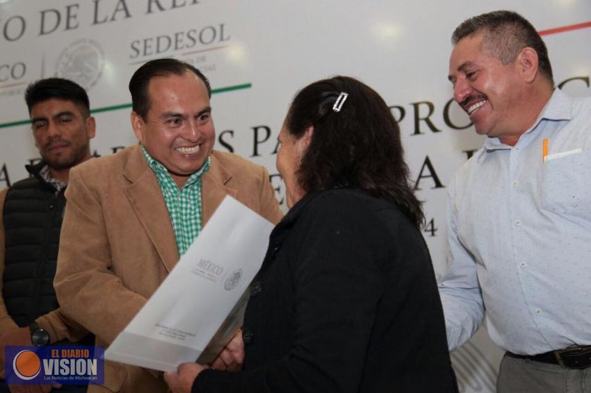 Entrega Sedesol recursos para 50 proyectos productivos en Zonas de Atención Prioritaria