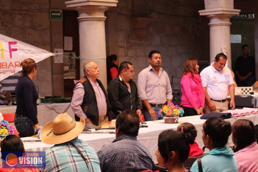 Entrega DIF Tarímbaro equipos funcionales para personas con movilidad reducida