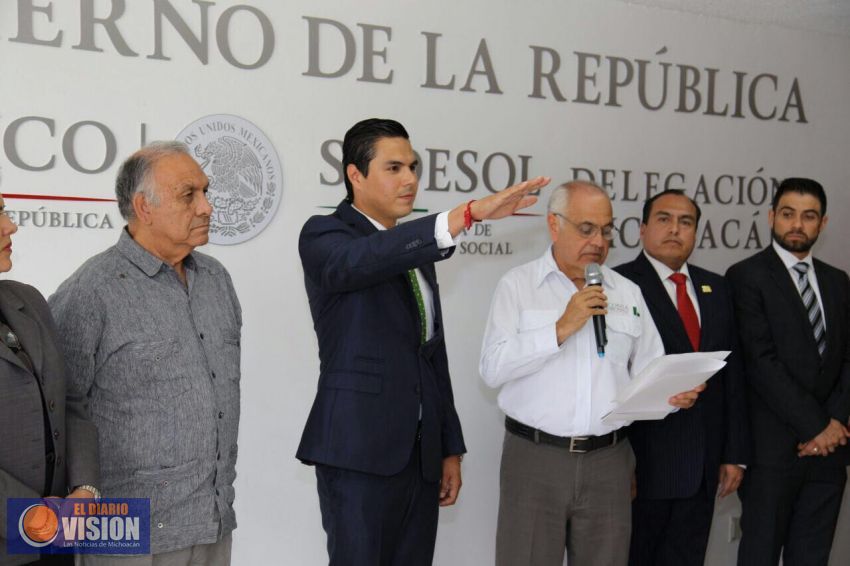 Asume Sergio Flores la delegación de LICONSA Michoacán
