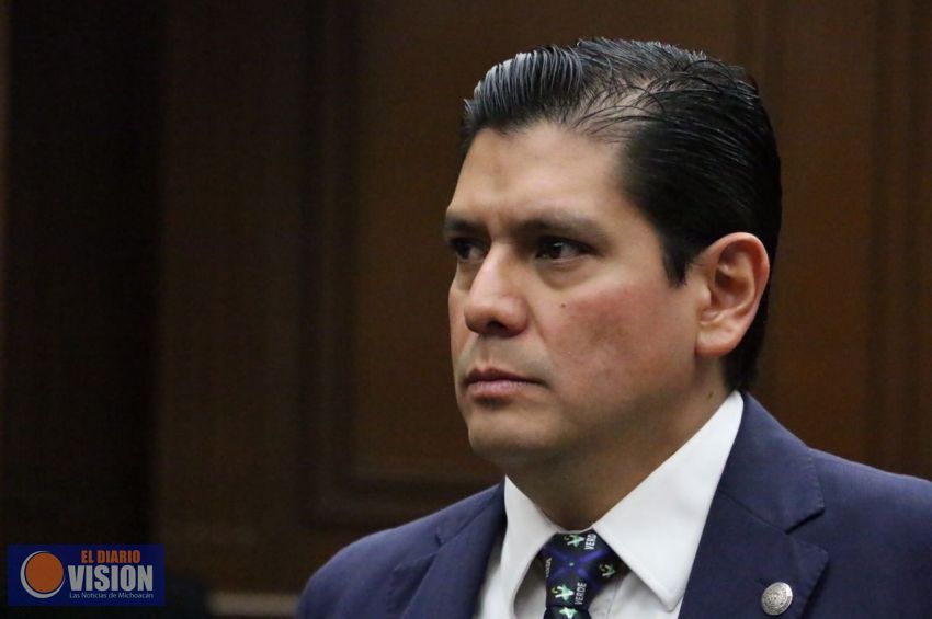 Ernesto Núñez propóne actualización al juicio político