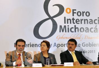 Rocío Pineda, clama por el bienestar social, el reto en el México del siglo XXI
