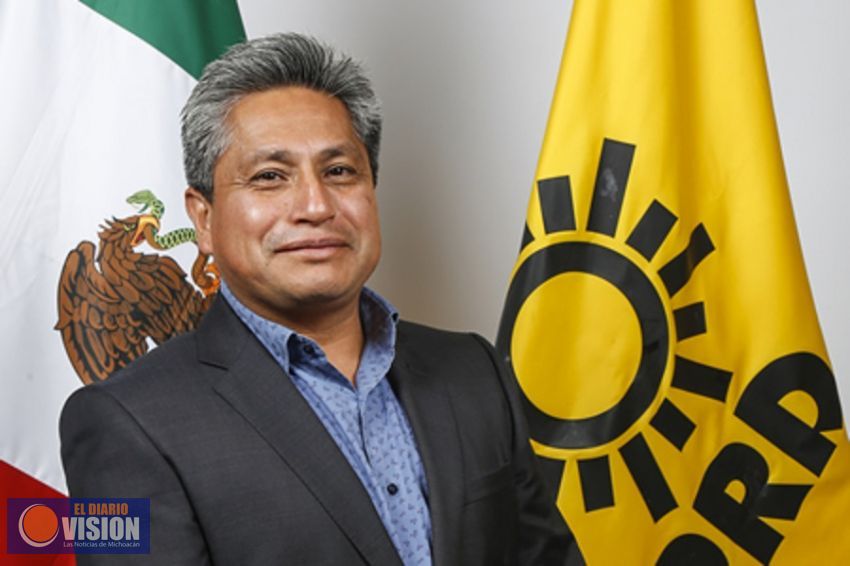 Renuncia al PRD otro de sus fundadores; acusa que el partido está coludido con Peña