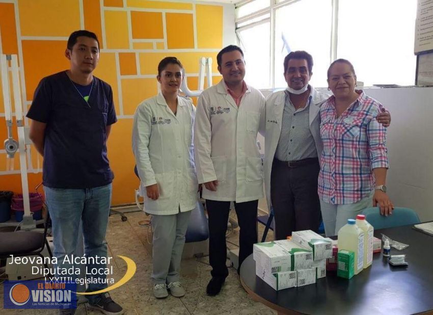 Centro de Salud de Hidalgo es beneficiado con medicamento donado por Jeovana Alcántar