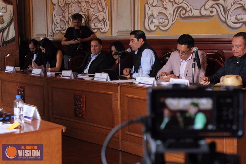 Pide Benjamín Farfán a diputados ser responsables, en el tema de alumbrado 