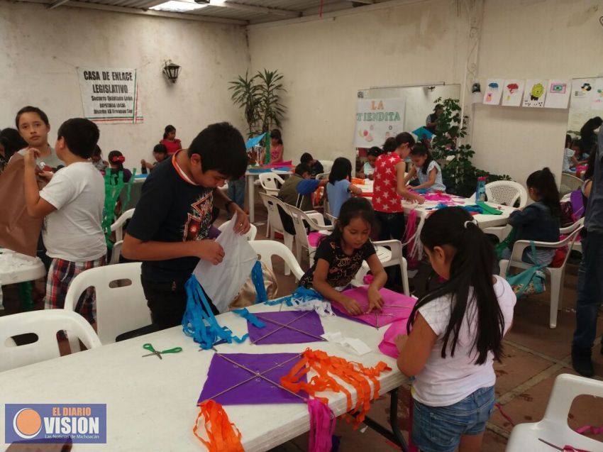 En los cursos de verano de  Casa Naranja, se rescatan tradiciones y fomentan valores