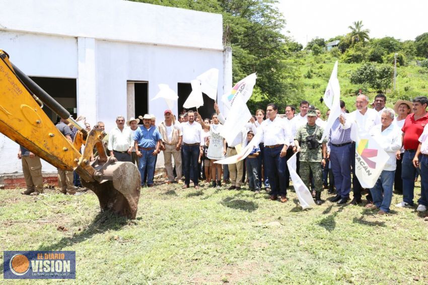 Reactiva Gobernador obra de Centro de Salud en Nuevo Urecho 