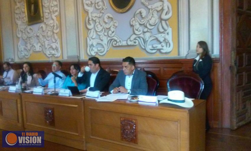 Necesario que en Morelia se aplique un importante programa de bacheo: Osvaldo Ruíz Ramírez 