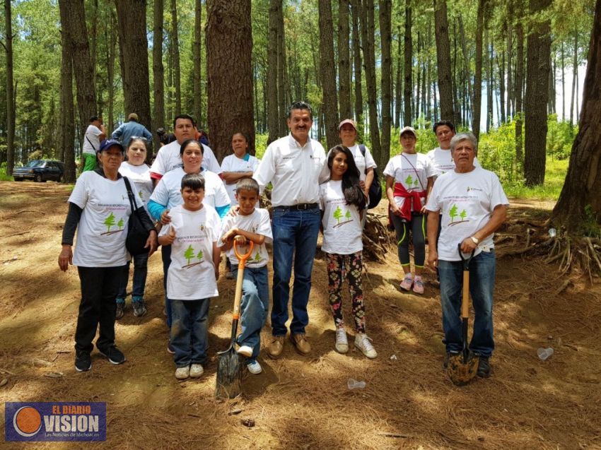   Ciudadanía uruapense persiste en la recuperación ambiental del Cerro de la Cruz