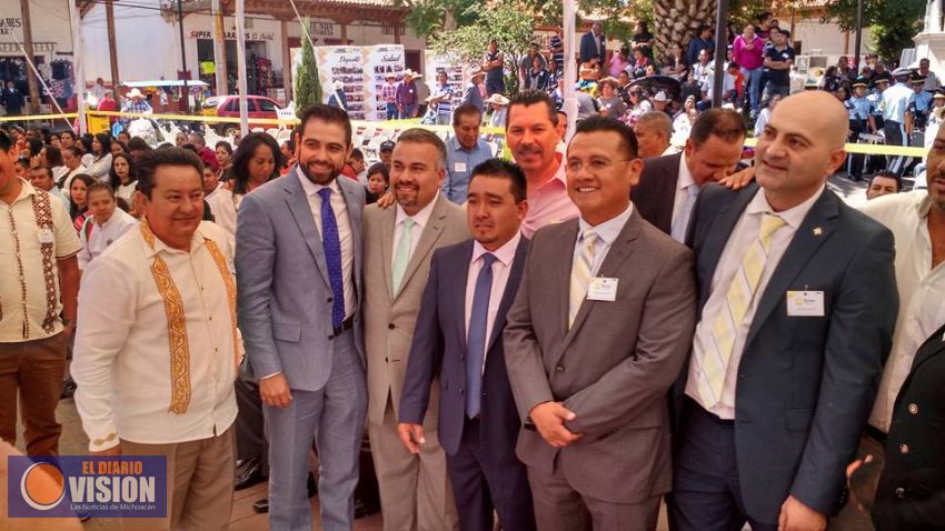 Coeneo avanza con obras sociales en beneficio de sus ciudadanos: Torres Piña