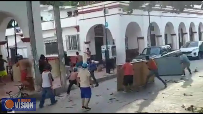 Estado Mayor y PFP usan gas lacrimógeno contra manifestación en Chiapas
