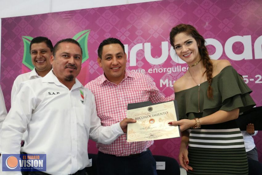 Reconocen desempeño de trabajadores del SAP en Uruapan