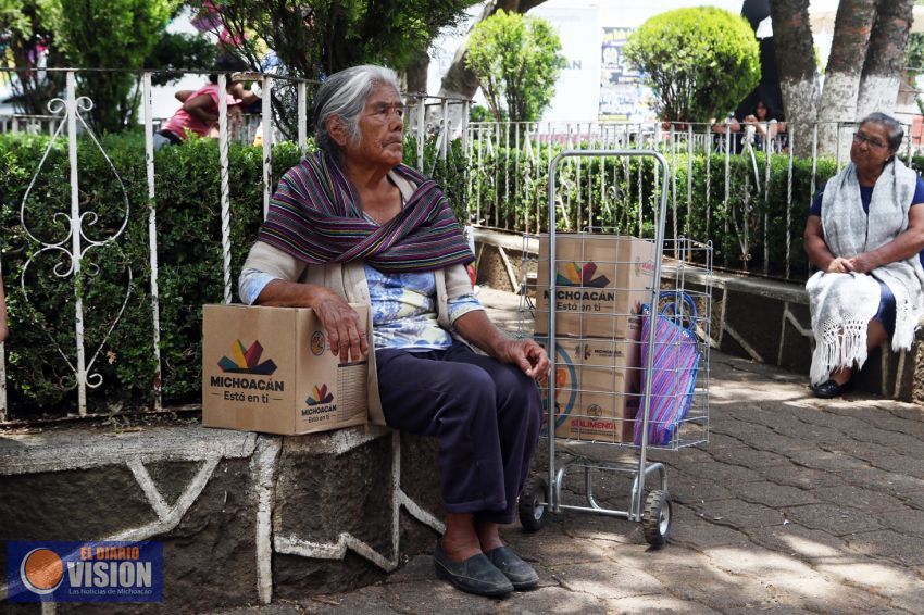 Indígenas, prioridad de la política social del Gobierno de Michoacán